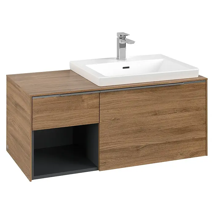 Villeroy & Boch Subway 3.0 Waschbeckenunterschrank - Kansas Oak, Anzahl Schubladen: 2 Stk., Farbe Griff: Aluminium glänzend, B x T x H: 100,1 x 51,6 x 42,3 cm, Offenes Fach links - Moderne braune Holzoptik Badunterschrank mit weißem Keramikwaschbecken und Chromarmatur, mit offenem Fach und Schubladen.