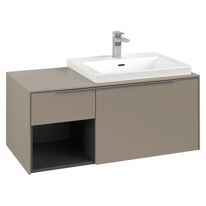 Villeroy & Boch Subway 3.0 Waschbeckenunterschrank - Taupe, Anzahl Schubladen: 2 Stk., Farbe Griff: Aluminium glänzend, B x T x H: 100,1 x 51,6 x 42,3 cm, Offenes Fach links - Beiger Waschtischunterschrank mit weißem Waschbecken und Chromarmatur, mit Schublade, offenem Fach und Tür.