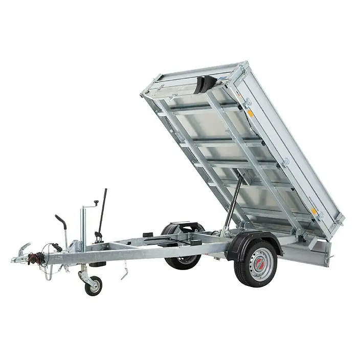 Stema Kippanhänger Rocko 1500 - Nutzlast: 1.044 kg, Einachser, Kasteninnenmaß: 231 × 153 x 30 cm, Gebremst - Silberner, verzinkter Anhänger mit angehobener, kippbarer Ladefläche und Rädern.