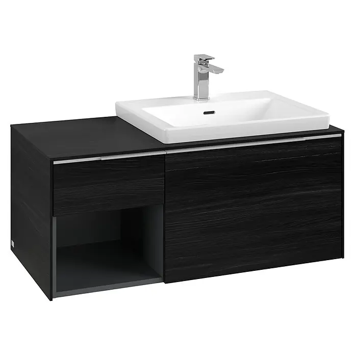 Villeroy & Boch Subway 3.0 Waschbeckenunterschrank - Black Oak, Anzahl Schubladen: 2 Stk., Farbe Griff: Aluminium glänzend, B x T x H: 100,1 x 51,6 x 42,3 cm, Mit Beleuchtung, Offenes Fach links - Dunkler Badunterschrank aus Holz mit weißem Rechteckwaschbecken, Chromarmatur, zwei Schubladen und offenem Fach.