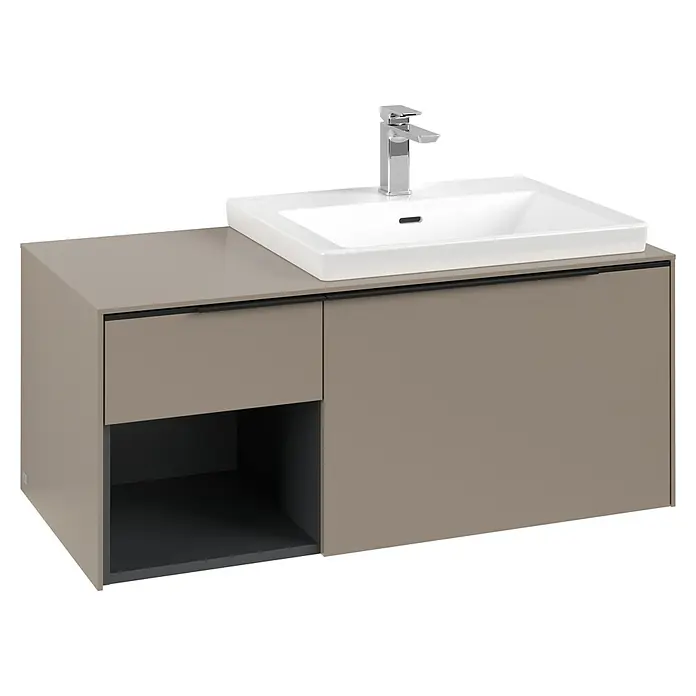 Villeroy & Boch Subway 3.0 Waschbeckenunterschrank - Taupe, Anzahl Schubladen: 2 Stk., Farbe Griff: Volcano Black, B x T x H: 100,1 x 51,6 x 42,3 cm, Mit Beleuchtung, Offenes Fach links - Taupe Badezimmermöbel mit weißem Keramikwaschbecken und Chromarmatur, inklusive Schublade und offenem Fach.