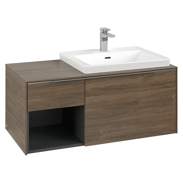Villeroy & Boch Subway 3.0 Waschbeckenunterschrank - Arizona Oak, Anzahl Schubladen: 2 Stk., Farbe Griff: Aluminium glänzend, B x T x H: 100,1 x 51,6 x 42,3 cm, Mit Beleuchtung, Offenes Fach links - Dunkle Holz-Badezimmerwaschtisch mit weißem integriertem Waschbecken, Chromarmatur und offenem Regal.