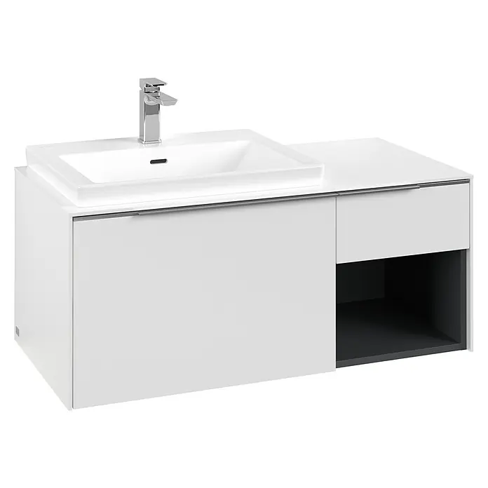 Villeroy & Boch Subway 3.0 Waschbeckenunterschrank - Pure White, Anzahl Schubladen: 2 Stk., Farbe Griff: Aluminium glänzend, B x T x H: 100,1 x 51,6 x 42,3 cm, Mit Beleuchtung, Offenes Fach rechts - Weißer Badunterschrank mit integriertem Waschbecken, Chromarmatur und offenem dunkelgrauem Regal.