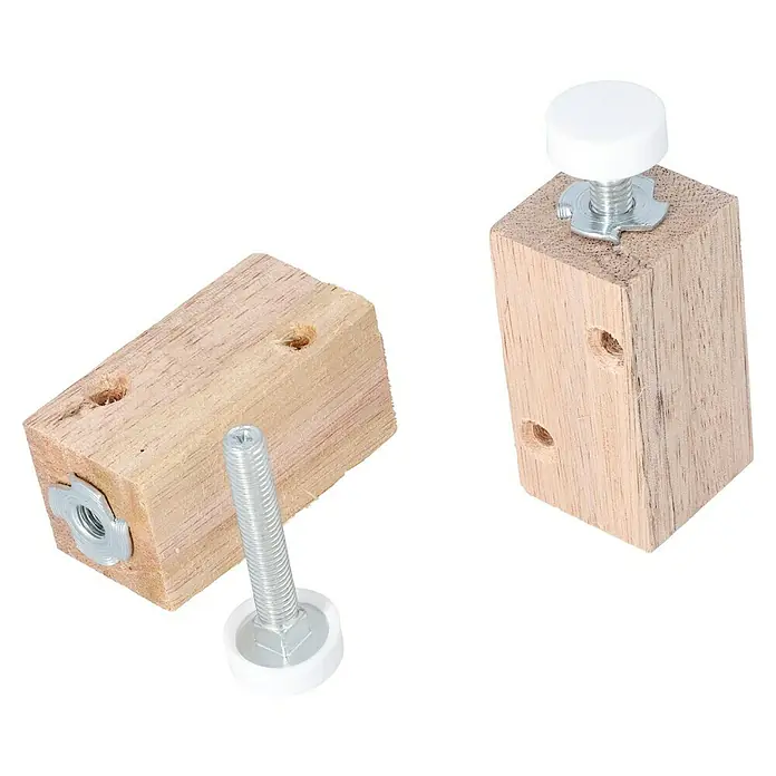 Häfele Regulierschrauben - L x B x H: 80 x 34 x 34 mm, M 8 - Zwei Holzklötze mit Schrauben und Kunststoffgleitern. Ideal für Möbelbau und Heimwerkerprojekte. Robuste Konstruktion für sicheren Halt.