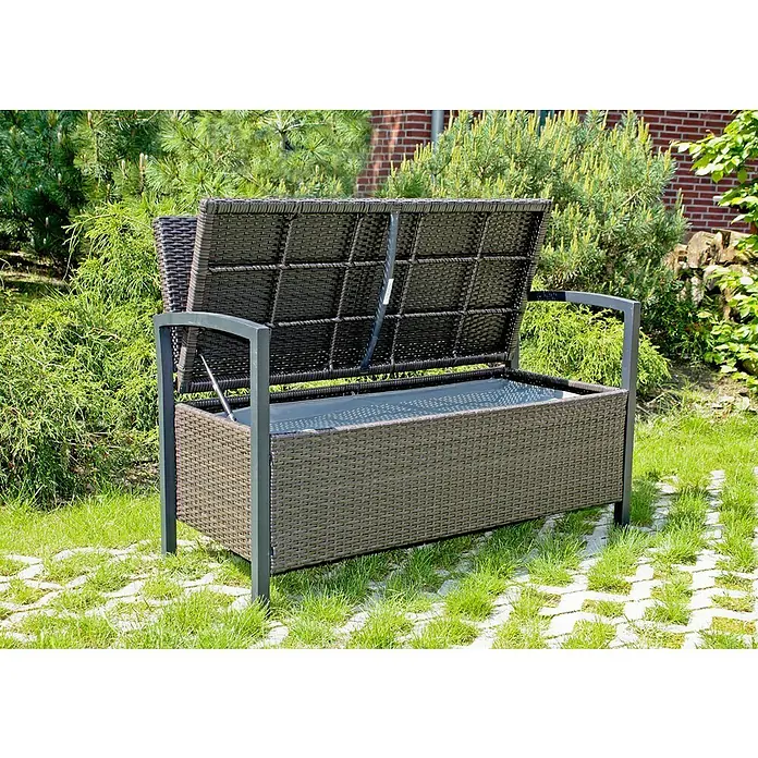 Garden Pleasure Gartenbank Ferrara - B x T x H: 117 x 58 x 86 cm, Aluminium, Polyrattan, Braun - Braune Polyrattan-Sitzbank mit aufklappbarem Deckel, die den Stauraum zeigt.