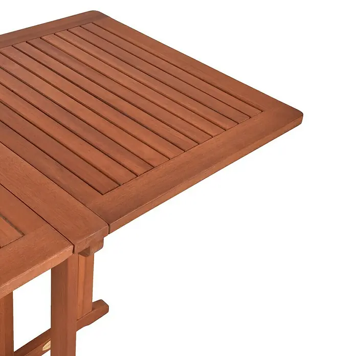 Garden Pleasure Gartentisch Baltimore - L x B x H: 120 x 70 x 73 cm, Eukalyptus, Natur, Rechteckig, Klappbar - Brauner Holztisch mit Lattenplatte, von einer Ecke aus gesehen.