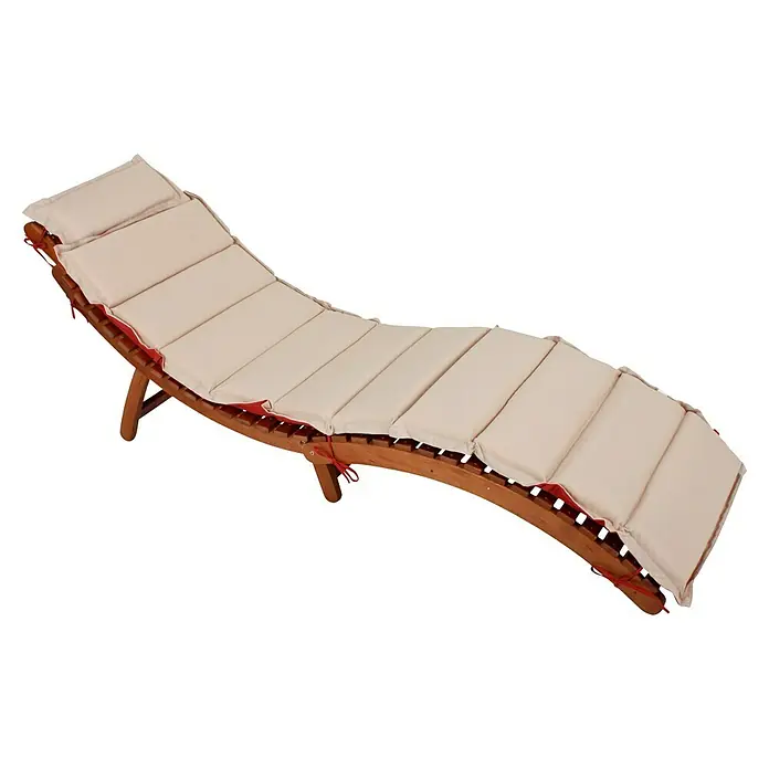 Garden Pleasure Gartenliege Nassau - Holz, Natur, Klappbar - Hölzerne Gartenliege mit beigen Polstern und roten Bändern für bequemes Liegen im Freien.