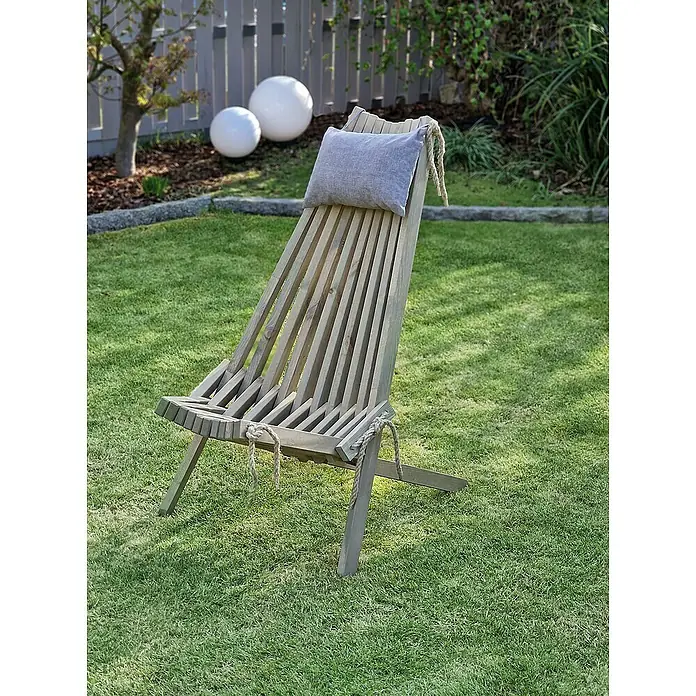 Garden Pleasure Relaxsessel Falun inkl. Kissen - Kiefernholz, Grau, 93 x 69 x 104 cm - Grauer Holzgartenstuhl mit hellgrauem Kissen.