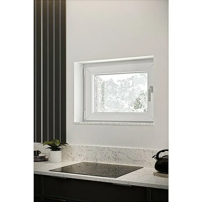 Solid Elements Kunststofffenster Basic - 80 x 60 cm, Verglasung: 3-fach, DIN Anschlag: Links, Außen: Anthrazit Sandstruktur, Innen: Weiß - Helles Küchenfenster mit Marmorarbeitsplatte und Herd. Das Fenster bietet einen Blick auf das Äußere und sorgt für natürliches Licht in der modernen Küche.