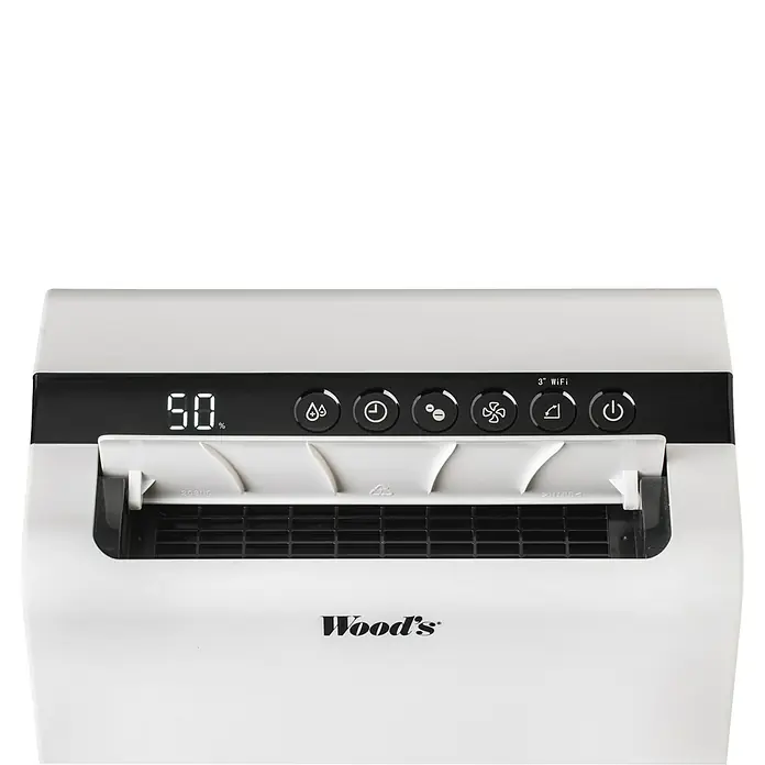 Woods Elektro-Luftentfeuchter WDD 90 Wifi - 610 W, Entfeuchtungsleistung: 8 l/Tag, L x B x H: 35,8 x 21,3 x 53,7 cm, Weiß - Weiß-schwarzer Luftentfeuchter mit Digitalanzeige (50%), Bedienknöpfen und Frontgitter, mit Wood's-Logo.