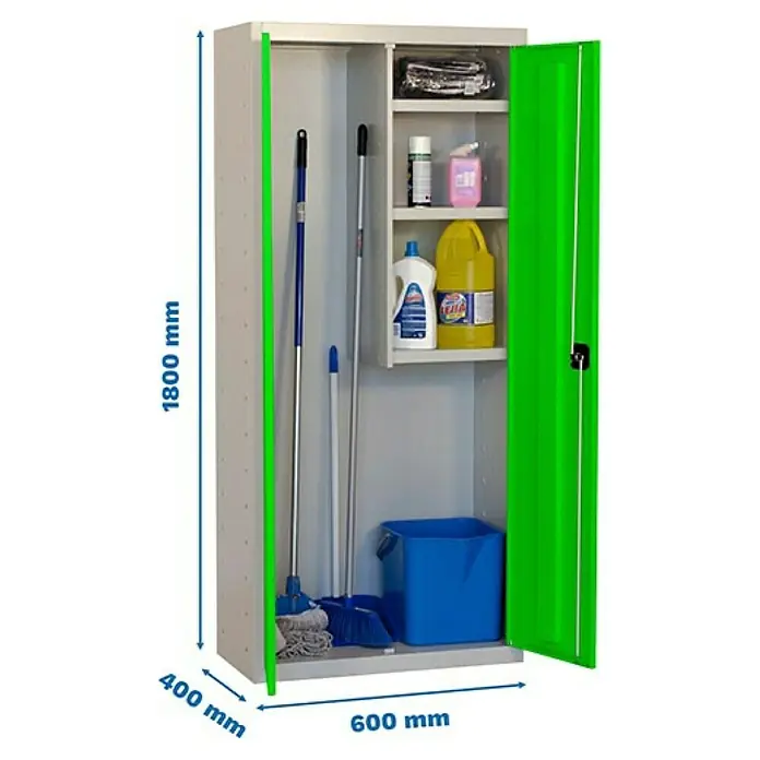 Simonrack Simonlocker Armario multiusos metálico Cleaning Desmontado - L x An x Al: 40 x 60 x 180 cm, Número de puertas: 2 ud., Gris/Verde - Armario de limpieza abierto con dimensiones 1800x600x400 mm, lleno de detergentes y equipo de limpieza. Solución de almacenamiento práctica.