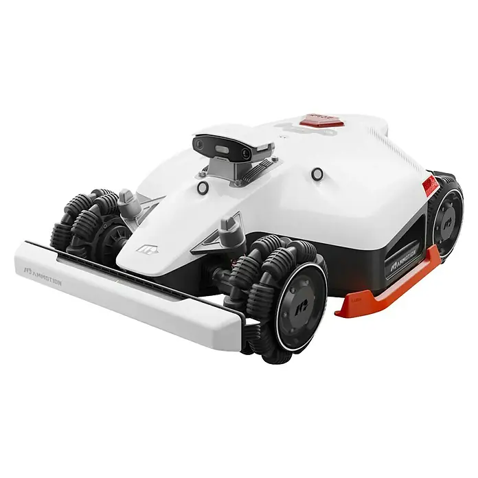 Mammotion Mähroboter Luba 2 AWD 3000X - 3.000 m², Schnittbreite: 400 mm, Satellitengestützte Navigation, GPS - Weißer und schwarzer Rasenroboter mit omnidirektionalen Rädern, integrierter Kamera und orangefarbenen Akzenten.