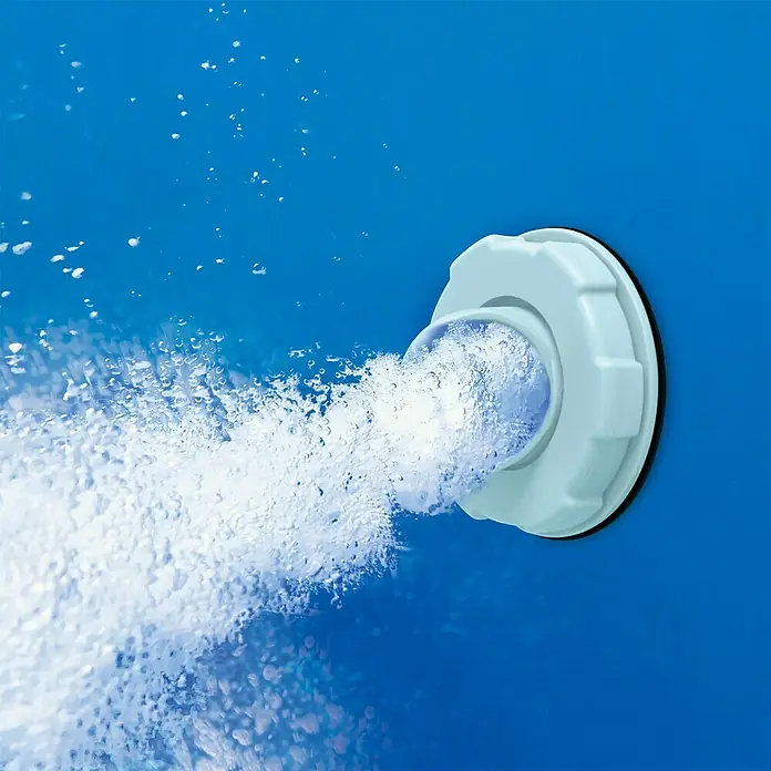Funsicle Frame-Pool Activity - Ø x H: 366 x 91 cm, Blau, 8.366 l - Nahaufnahme einer Pool-Wasserdüse mit sprudelndem Wasserstrahl, ideal für entspannende Hydromassage und Wasserzirkulation im Pool.