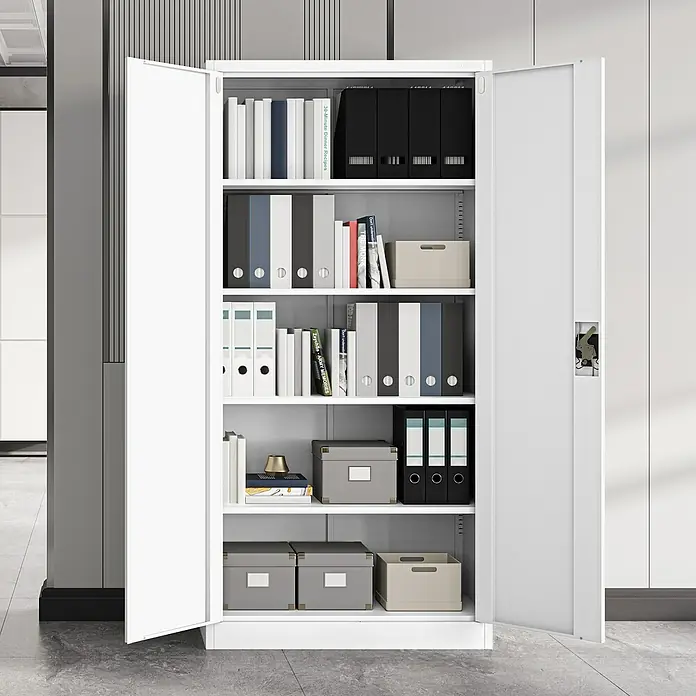 Jan Nowak Aktenschrank Jan - B x T x H: 90 x 40 x 185 cm, Weiß - Weißer Aktenschrank aus Metall mit zwei offenen Türen, der organisierte Regale voller Ordner und Boxen zeigt.