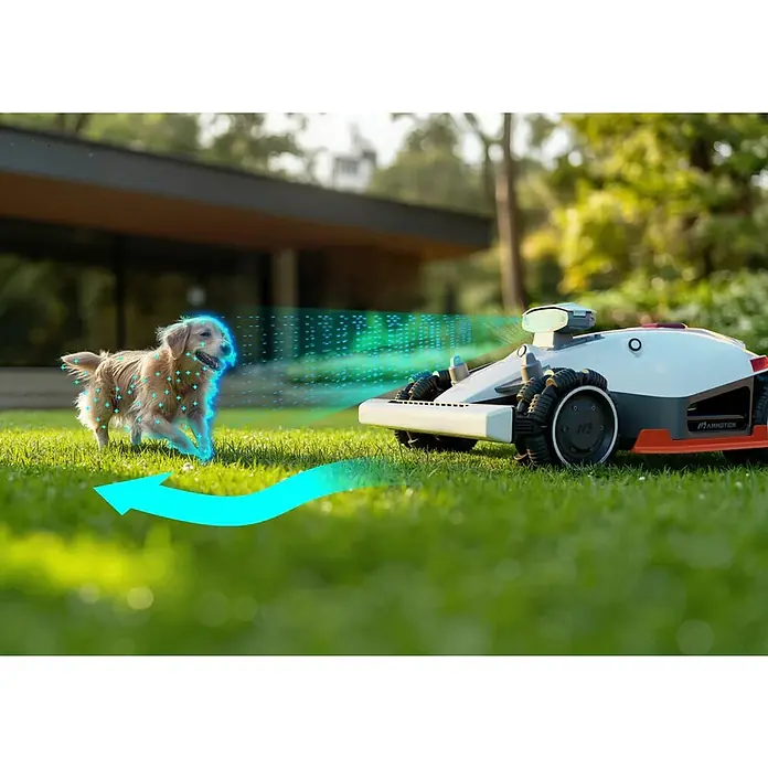Mammotion Mähroboter Luba 2 AWD 3000X - 3.000 m², Schnittbreite: 400 mm, Satellitengestützte Navigation, GPS - Weißer Mähroboter mit schwarzen und orangefarbenen Akzenten erkennt einen Hund auf Gras und weicht aus, zeigt Hinderniserkennung.