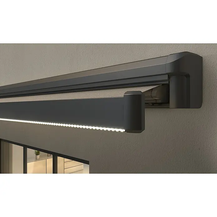 Spettmann LED-Vollkassettenmarkise Sunlite - Beige, Farbe Gestell: Eisenglimmer matt, Breite: 3,5 m, Ausfall: 2,5 m - Dunkelgraue Gelenkarmmarkise mit hellem Stoff und integrierter LED-Beleuchtung.
