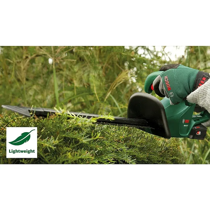 Bosch Power for All 18V Akku-Heckenschere EasyHedgeCut 18V-52-13 - 18 V, Li-Ionen, 1 Akku - Akku-Heckenschere von Bosch in Aktion, leichtgewichtig und einfach zu bedienen. Ideal für den präzisen Formschnitt von Hecken und Sträuchern.
