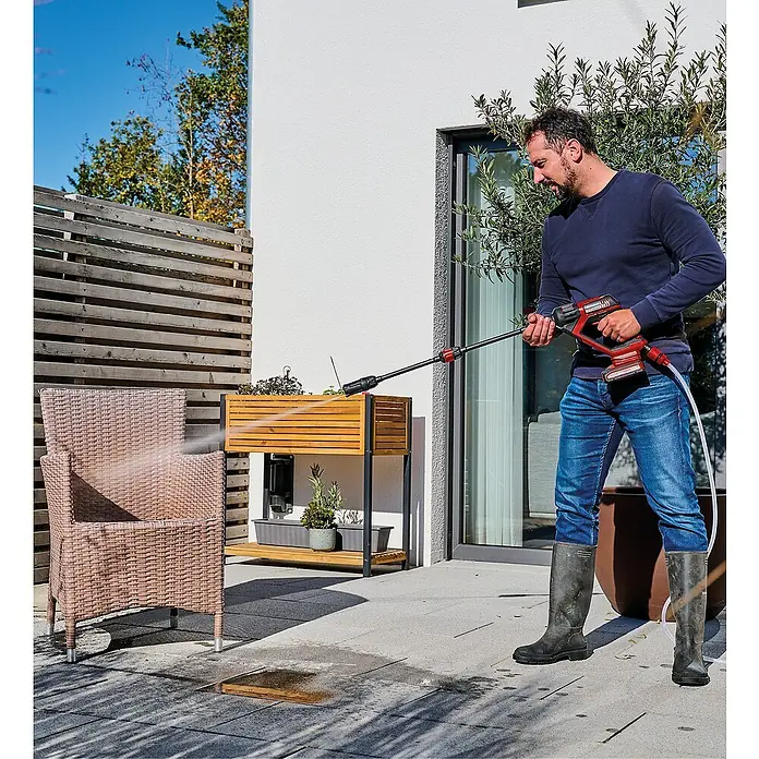 Einhell Power X-Change 18V Akku-Druckreiniger Hypresso 18/24-1 - 18 V, Ohne Akku, Max. Druck: 24 bar - Der Akku-Hochdruckreiniger reinigt Gartenmöbel. Der kabellose Reiniger ist praktisch für den Einsatz im Freien, um Oberflächen schnell sauber zu bekommen.