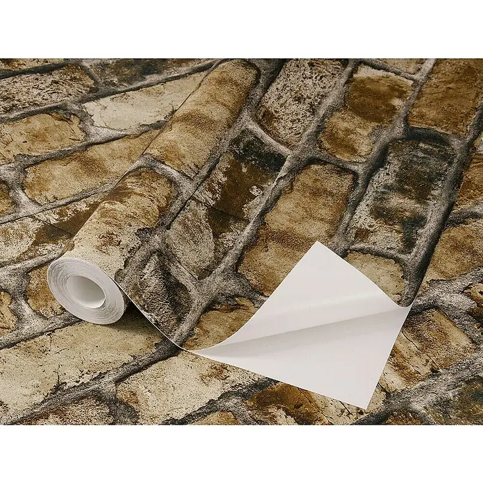 Tesa Rasch Strukturtapete Clayton Backstein - Selbstklebend, Beige/Braun, Steinoptik, 6 x 0,53 m - Eine Rolle dekorative, selbstklebende Backstein-Tapete, die eine realistische Backsteinmauer-Optik für Innenräume bietet.