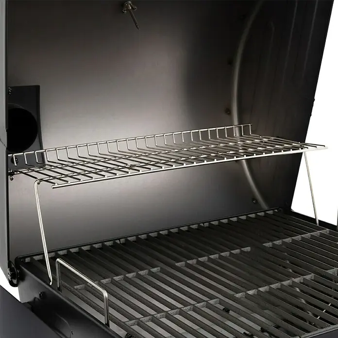 Char-Griller Holzkohlegrill - Grillfläche (B x T): 55 x 50 cm, Schwarz - Offener Grillinnenraum mit silbernem Warmhalterost über dunklen Grillrosten.