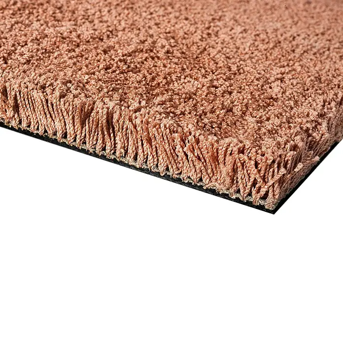 Teppichfliese Amazing - Hochflor, 100 % Polyester, Rotbraun - Pfirsichfarbene Hochflormatte mit weichem Flor und schwarzer Unterseite.