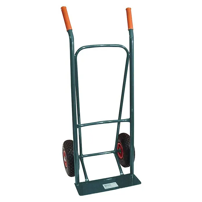 Altrad Carretilla de mano - 42 x 45 x 110 cm, Capacidad de carga: 200 kg - Imagen de un carro de mano verde con mangos naranjas y dos ruedas, diseñado para mover objetos pesados.