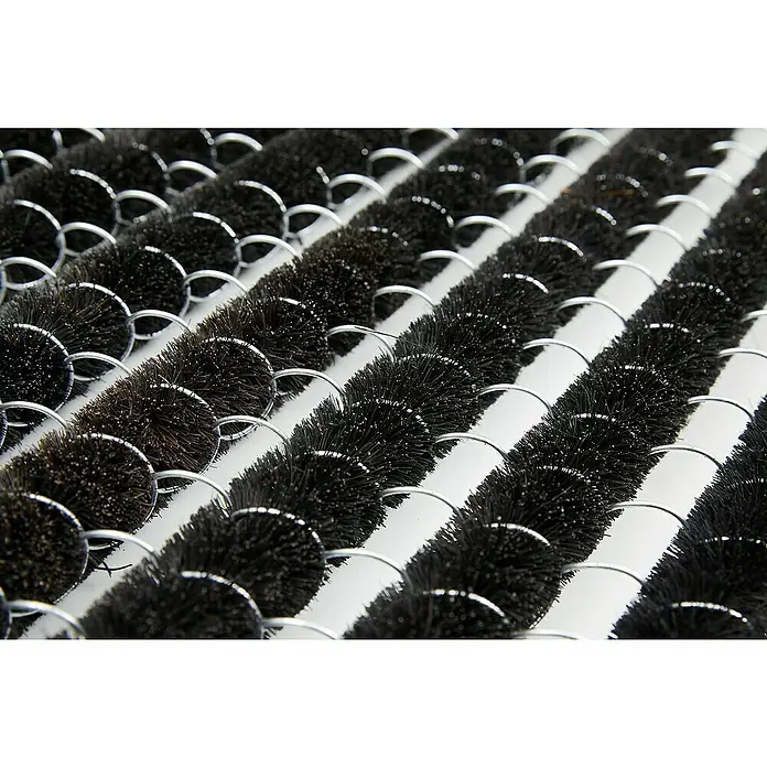 Fußmatte - 40 x 60 cm, Schwarz, Material Nutzschicht: 70 % Draht, 30 % Kokos, Kokos - Reihen schwarzer zylindrischer Borstenbürsten mit Metallverbindungen.
