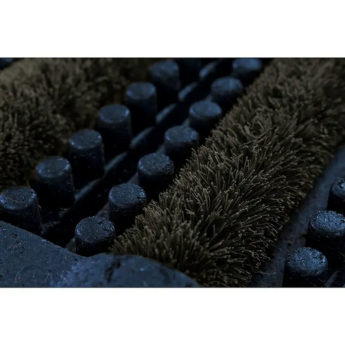 Fußmatte Robusta - Schwarz, 40 x 60 cm, 60% Gummi, 40% Kokos - Dunkle, strukturierte Matte oder Bürste mit steifen Borsten und zylindrischen Noppen, für starke Scheuerarbeiten.