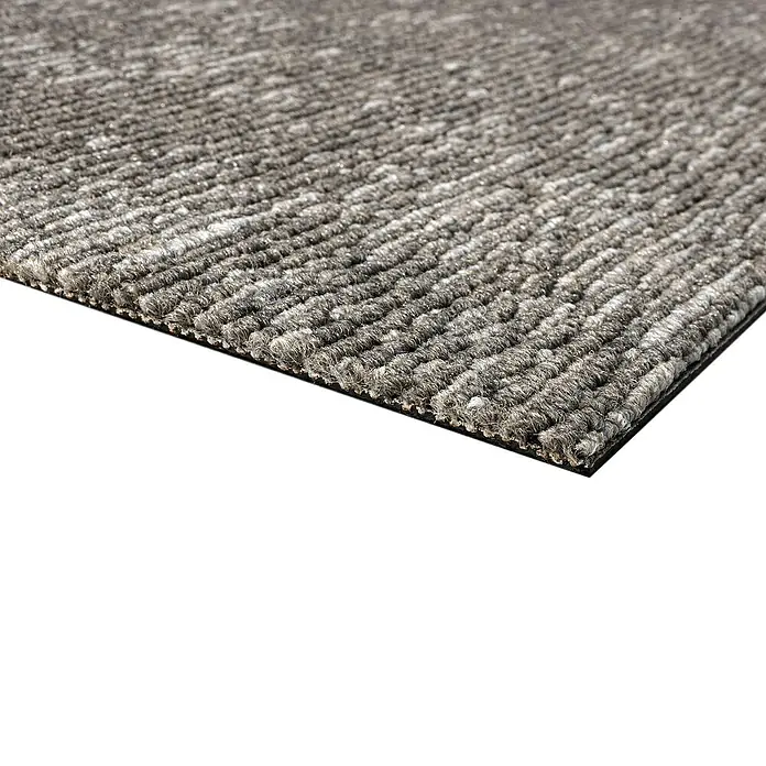 Teppichfliese Emotion - Schlinge, 100 % Polyamid SDN, Grau - Detailaufnahme einer grauen Fußmatte mit gerippter Textur und schwarzem Rand, ideal für den Eingangsbereich und zur Schmutzaufnahme.