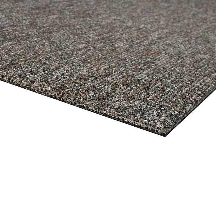 Teppichfliese Solid - Schlinge, 100 % Polyamid SDN, Braun - Nahaufnahme einer braunen Fußmatte mit Textur und schwarzer Unterseite, ideal für Eingangs- und Innenbereiche.
