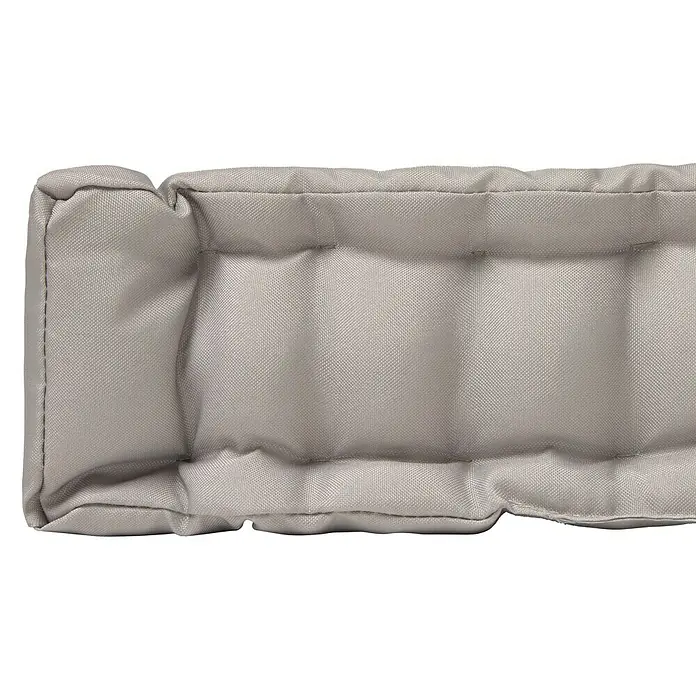 Cojín para suelo capitone water resist - 45 x 45 cm, Taupe - Primer plano de un cómodo cojín de asiento con mechones en un tono neutro, perfecto para muebles de exterior o asientos interiores.