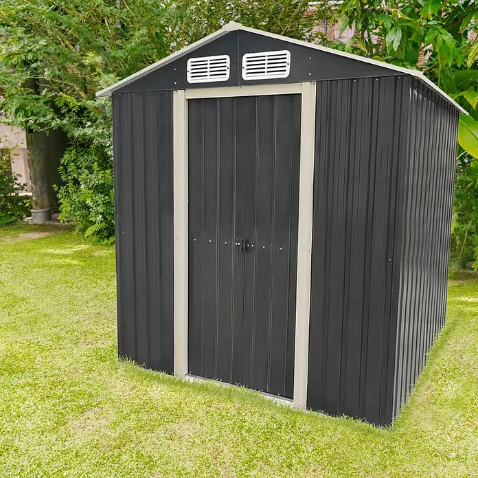 Gerätehaus - Außenmaß inkl. Dachüberstand (B x T): 194 x 174 cm, Firsthöhe: 2,02 m, Stahl, Anthrazit - Schwarzer Metall-Gartenschuppen mit Doppeltür und Lüftungsschlitzen im Giebel auf einer grünen Rasenfläche.