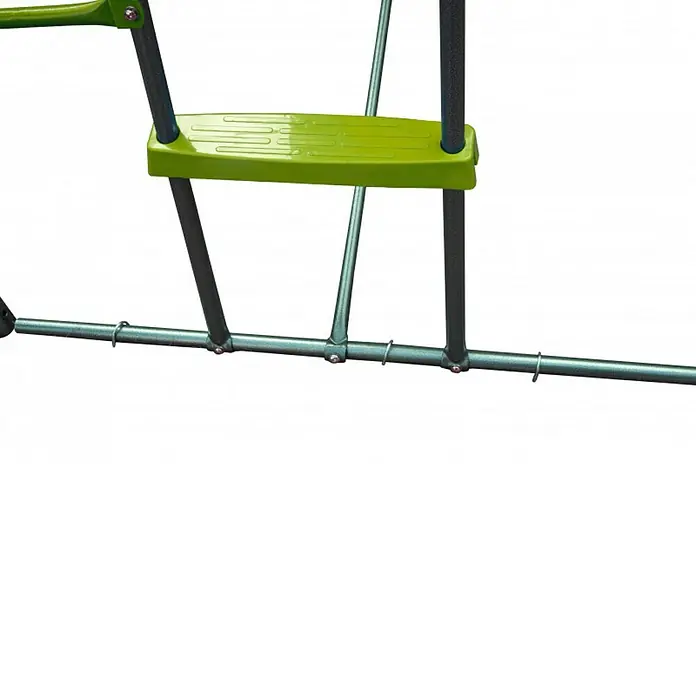 Kinderspielturm Maks II - L x B x H: 480 x 185 x 195 cm, Hellgrün - Detailaufnahme eines grünen Kinderschaukelsitzes mit dunklem Metallrahmen. Robustes und sicheres Spielgerät für den Garten.