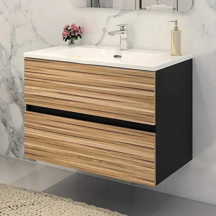 Disbain Conjunto de mueble de baño Vega - Ancho: 80 cm, Negro/Bambú, 2 pzs. - Esta imagen muestra un moderno mueble de baño con cajones con aspecto de madera, un lavabo, un grifo y un dispensador de jabón.