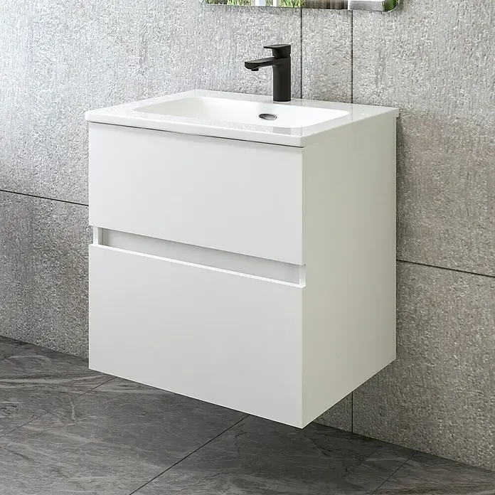 Disbain Conjunto de mueble de baño Kuntur - Ancho: 60 cm, Blanco, Mate - Primer plano de un tocador de baño blanco moderno con lavabo y grifo negro contra una pared gris.