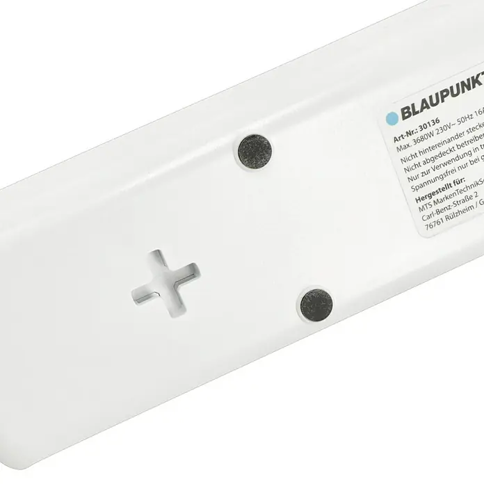 Blaupunkt Steckdosenleiste - 6-fach, Weiß, Kabellänge: 2 m, Mit Schalter - Das Bild zeigt einen weißen Blaupunkt-Mehrfachstecker mit Informationen zum Produkt und Hinweisen zur sicheren Verwendung.