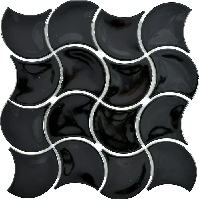 Mosaikfliese Fächer Uni FS 11B - 27,6 x 27,6 cm, Schwarz, Glänzend - Nahaufnahme eines Musters aus glänzenden schwarzen Fischschuppenmosaikfliesen mit hellgrauen Fugen.