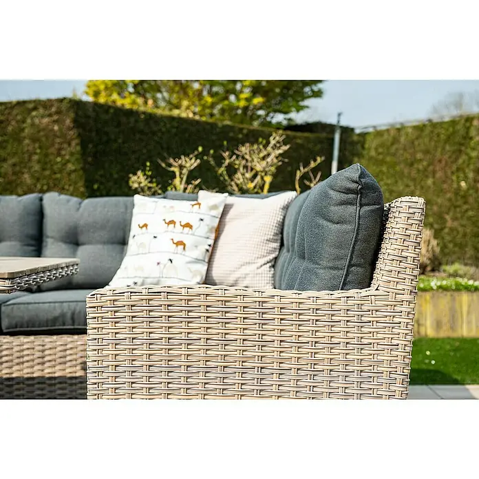 Garden Impressions Loungemöbel-Set Seagull - Rechtsausrichtung - Loungesofa in Rattanoptik mit grauen Kissen.