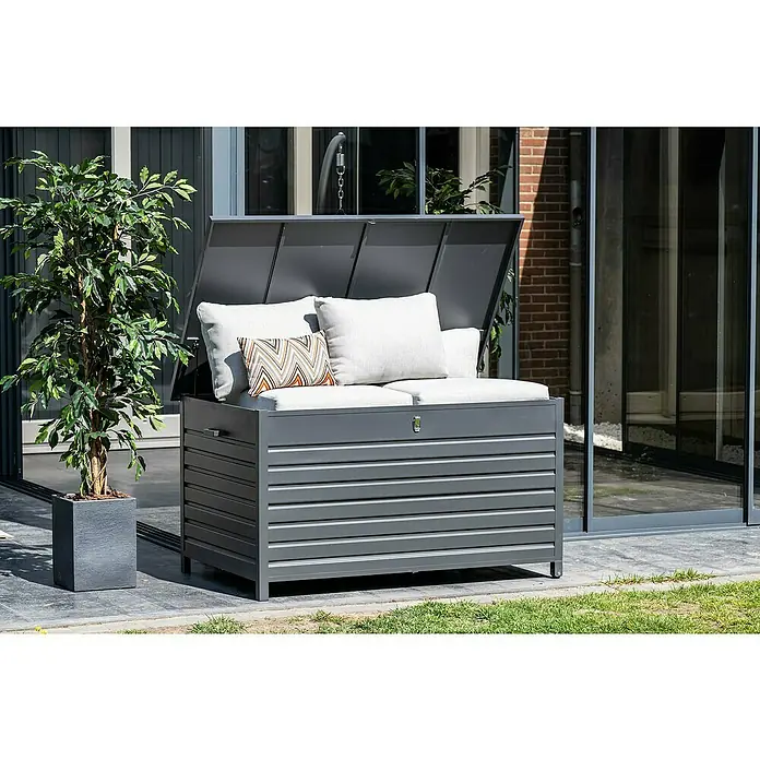 Garden Impressions Auflagenbox Primo - 155 x 97 x 825 cm, Metall, Dunkelgrau - Dunkelgraue Outdoor-Sitzbank mit Stauraum und Kissen, als Sitzgelegenheit im Garten.