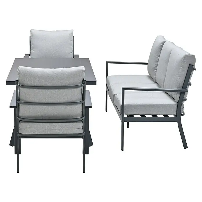 Garden Impressions Loungemöbel-Set Sergio -  - Outdoor-Sitzgruppe mit dunkelgrauen Metallrahmen und hellgrauen Kissen, bestehend aus Sofa, Stuhl und Tisch.