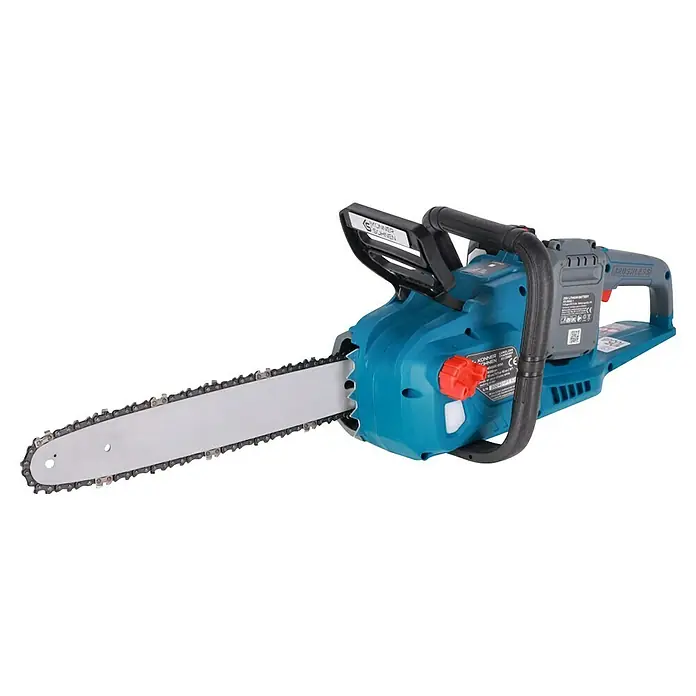 Könner & Söhnen Akku-Kettensäge KS CS40V-16 - 20 V, Li-Ionen, Ohne Akku, Schwertlänge: 40 cm - Nahaufnahme einer Akku-Kettensäge von Könner & Söhnen mit blau-grauem Gehäuse und scharfem Schwert.