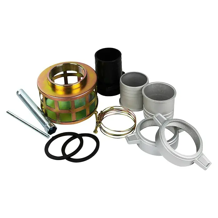 Könner & Söhnen Schmutzwasserpumpe KS 80TW - 7 PS, Max. Fördermenge: 1.100 l/h - Aufnahme von diversem Zubehör, darunter ein vergoldeter Filter, Rohre, Klammern, Schraubenschlüssel und Dichtungen, ordentlich auf schwarzem Hintergrund angeordnet.