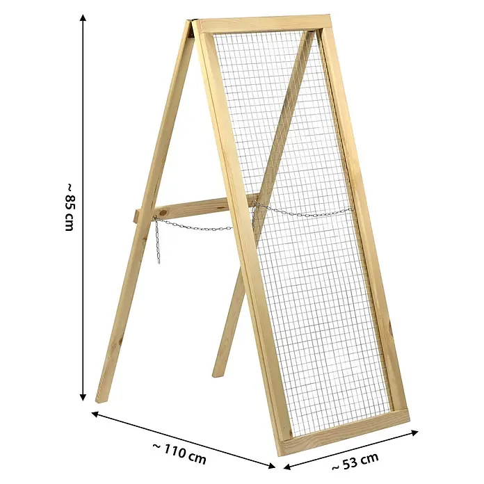 Dobar Durchwurfsieb - 53 x 110 x 85 cm, Holz - Das Bild zeigt ein Siebgestell aus Holz mit einem feinmaschigen Sieb, ideal für Gartenarbeiten und zum Sieben von Materialien.