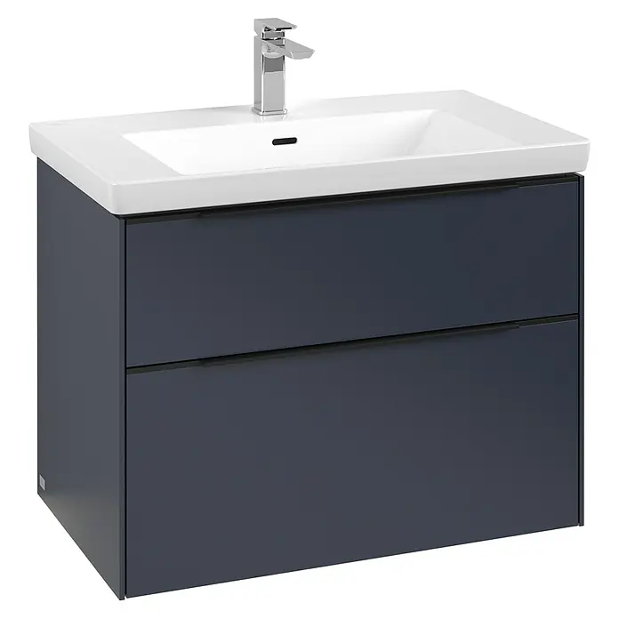 Villeroy & Boch Subway 3.0 Waschbeckenunterschrank - Marine Blue, Anzahl Schubladen: 2 Stk., Farbe Griff: Volcano Black, B x T x H: 77,2 x 47,8 x 57,6 cm, Mit Beleuchtung - Modernes Badezimmer-Waschbecken mit Unterschrank in dunkler Farbe und einer Armatur. Perfekt für ein stilvolles Badezimmerdesign.