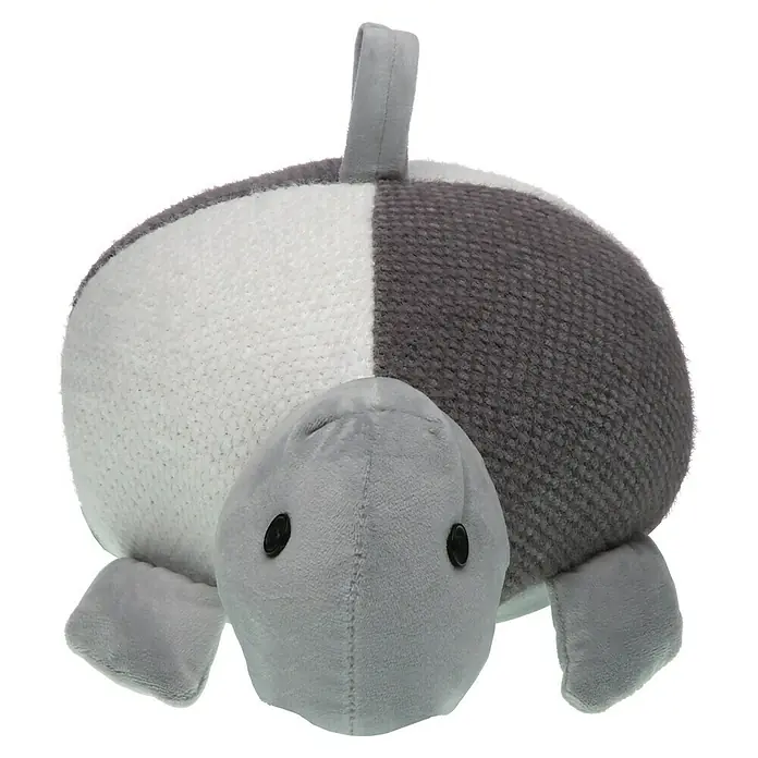 Versa Tope de puerta Tortuga - L x An x Al: 18 x 15 x 15 cm, Gris/Blanco - Primer plano de un peluche de manatí de punto con hocico gris, aletas y cuerpo de dos tonos. Bucle para colgar en la parte superior.