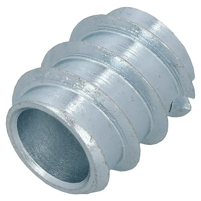 Suki Manguito roscado - M 8, Acero, 1 ud. - Primer plano de un inserto roscado metálico, destacando sus roscas internas, ideal para uniones de madera.