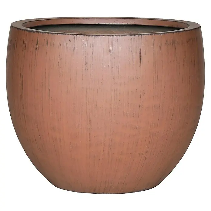 Pflanztopf Brescia - Außenmaß (Ø x H): 34 x 29 cm, Rusty - Nahaufnahme eines Topfes mit rustikalem Kupferfinish, ideal für Pflanzen im Innen- und Außenbereich. Das Gefäß hat eine abgerundete Form.