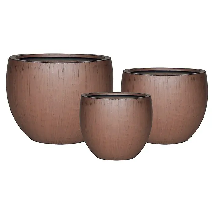 Pflanztopf Brescia - Außenmaß (Ø x H): 55 x 29 cm, Rusty - Drei Pflanzgefäße in verschiedenen Größen mit einer strukturierten, metallisch-braunen Oberfläche.