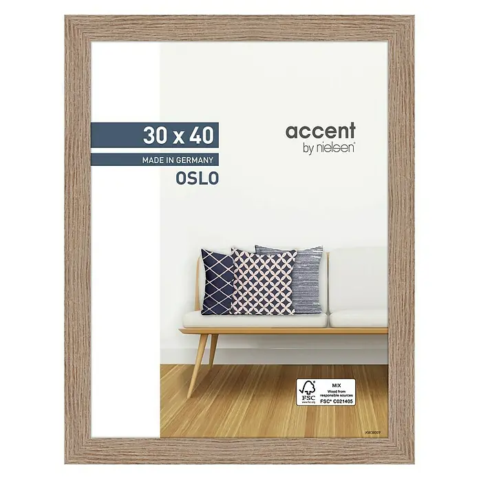 Accent Holzrahmen Oslo - 30 x 40 cm, Eiche - Ein eleganter 30x40 cm Bilderrahmen "Oslo" von Accent by Nielsen, gefertigt in Deutschland, mit FSC-zertifiziertem Holz für stilvolle Wanddekoration.