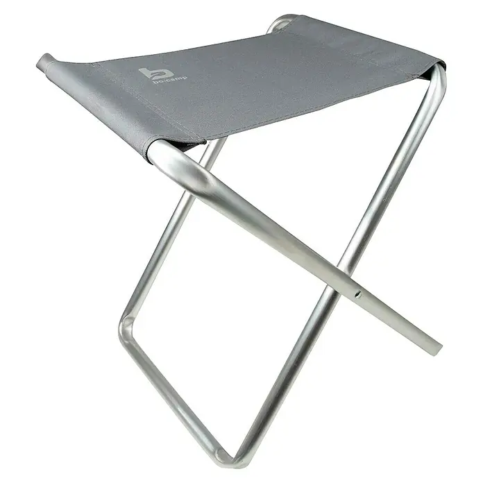 Bo-Camp Klapphocker mit Tablett - L x B x H: 40 x 40 x 48 cm, Grau, Aluminium, Polyester, MDF - Grauer, kompakter Falthocker von Bo-Camp, ideal für Camping und Outdoor-Aktivitäten. Leicht und einfach zu verstauen.